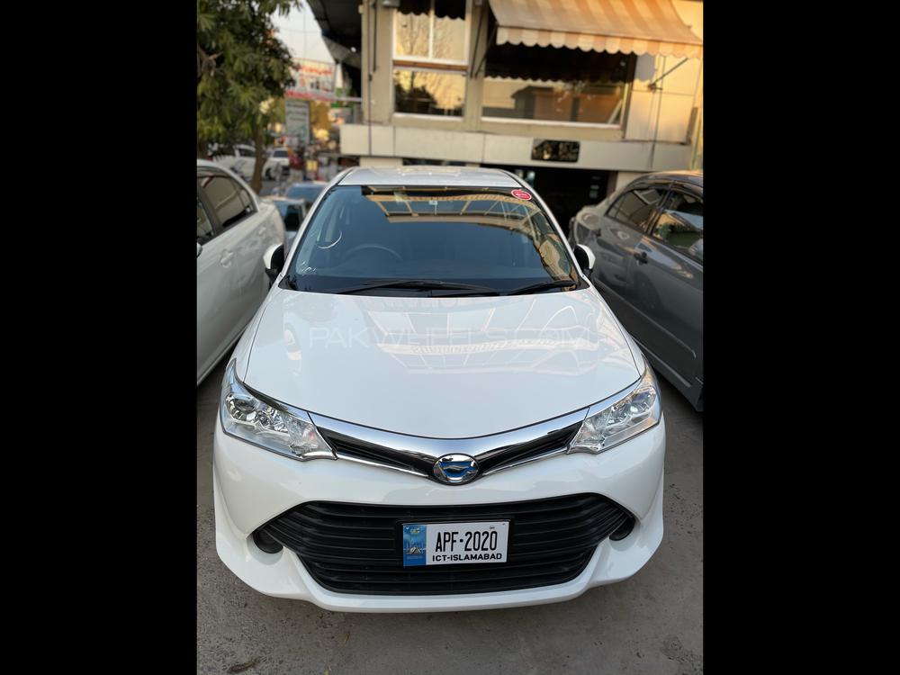 Toyota Corolla Fielder 2017 for Sale in Islamabad Image-1