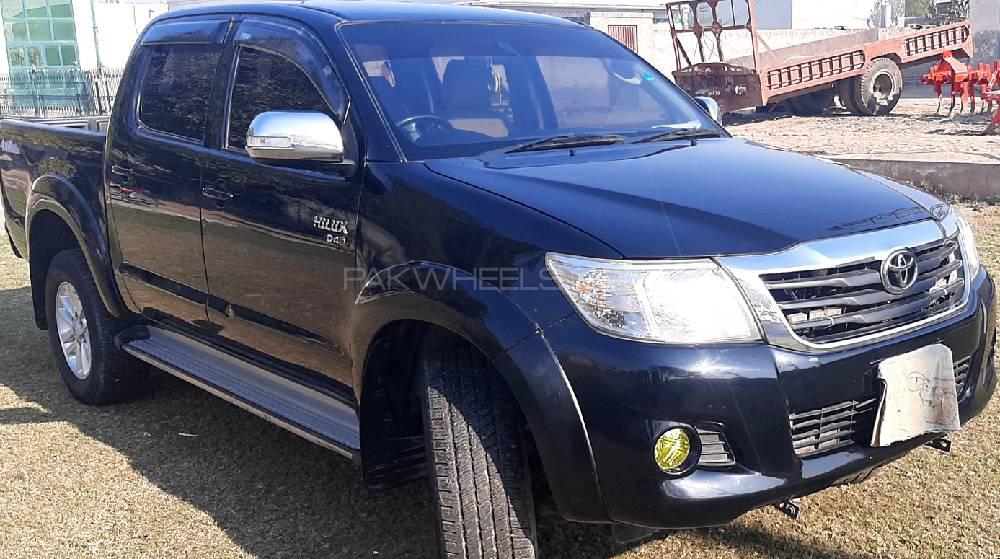 Toyota Hilux 2014 for Sale in Jhang Image-1