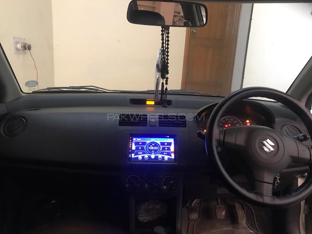 Suzuki Swift 2012 for Sale in Multan Suzuki Swift 2012 for Sale in Multan Image-6