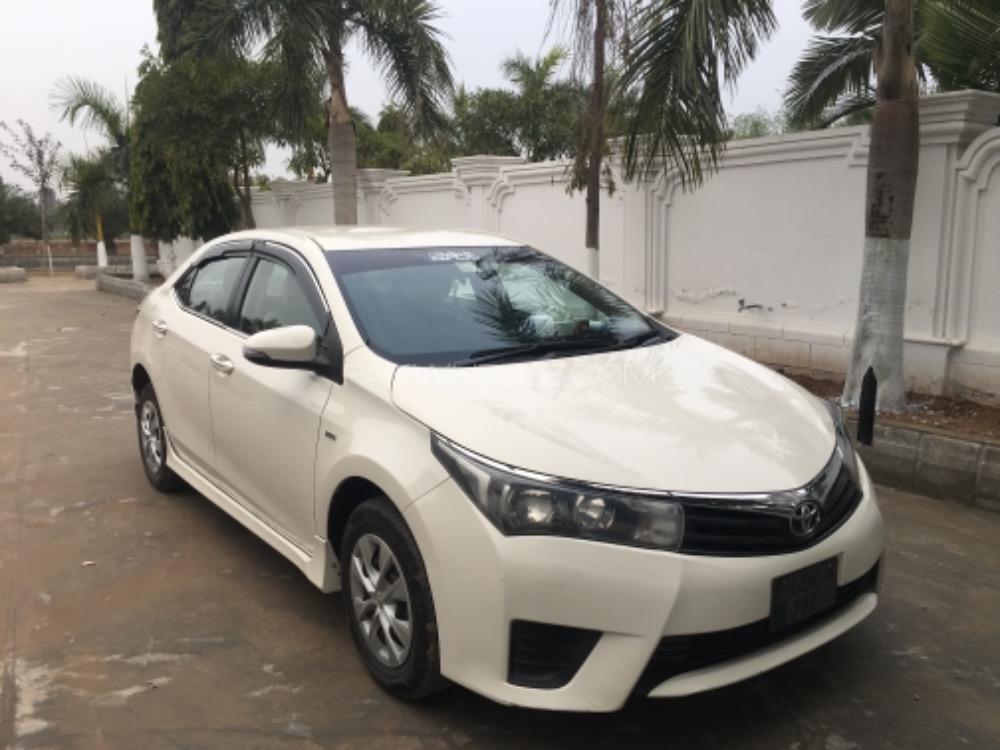Toyota Corolla 2015 for Sale in Mandi bahauddin Image-1