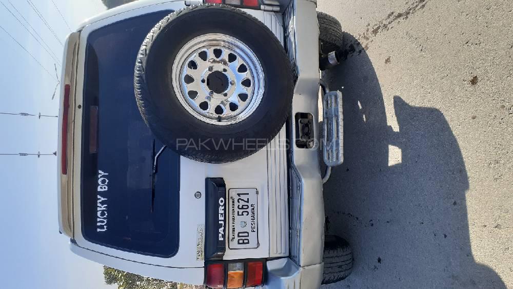 Mitsubishi Pajero 1993 for Sale in Peshawar Mitsubishi Pajero 1993 for Sale in Peshawar Image-10