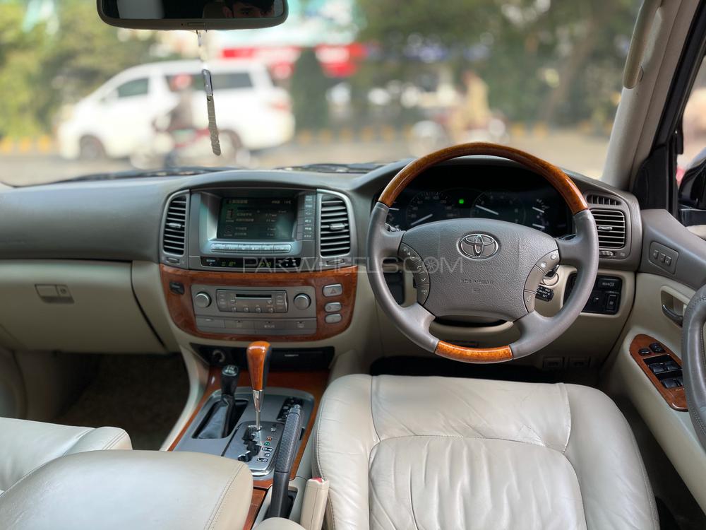 Toyota Land Cruiser 2004 for Sale in Lahore Toyota Land Cruiser 2004 for Sale in Lahore Image-7