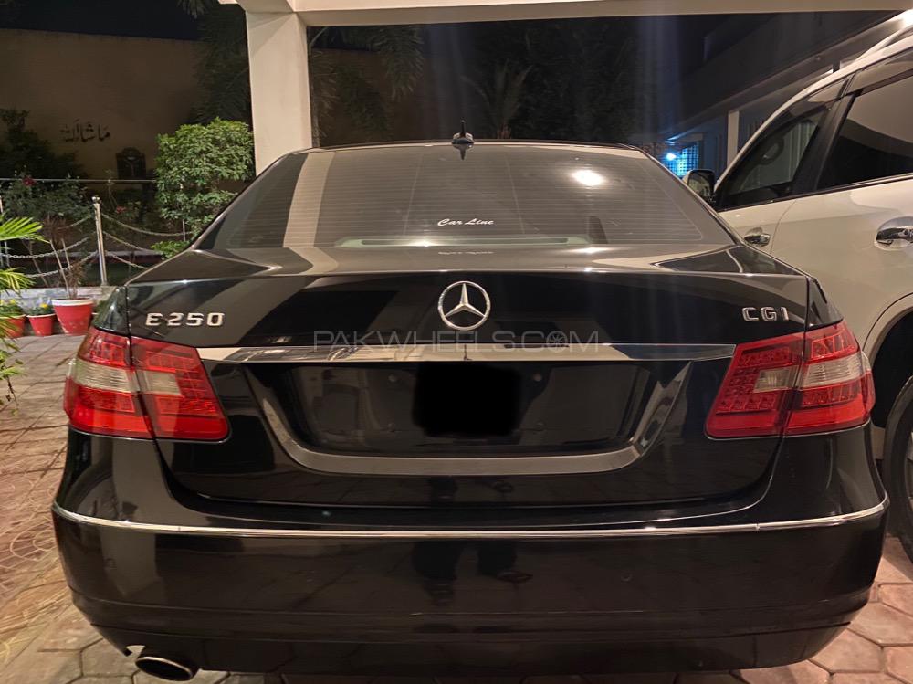 Mercedes Benz E Class 2011 for Sale in Peshawar Mercedes Benz E Class 2011 for Sale in Peshawar Image-12