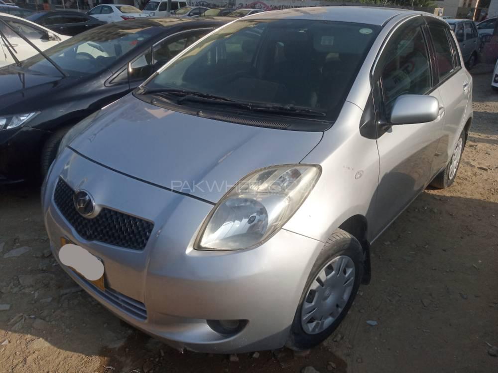 Toyota Vitz 2007 for Sale in Karachi Image-1