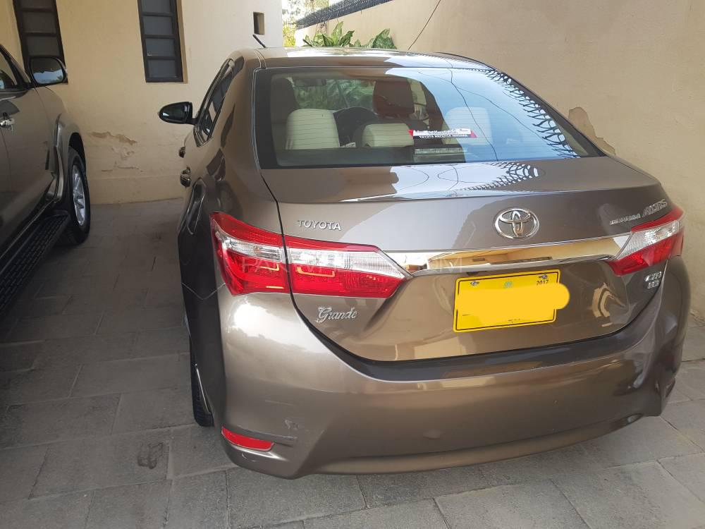 Toyota Corolla 2017 for Sale in Karachi Image-1