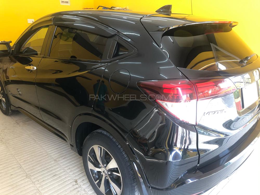 Honda Vezel 2014 for Sale in Bahawalpur Honda Vezel 2014 for Sale in Bahawalpur Image-6