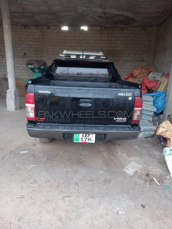 Toyota Hilux 2014 for Sale in Mardan Toyota Hilux 2014 for Sale in Mardan Image-12