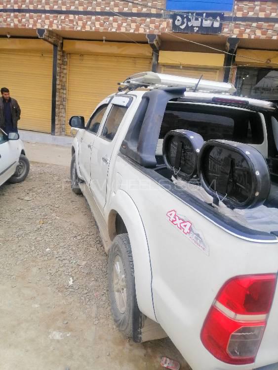 Toyota Hilux 2013 for Sale in Haripur Toyota Hilux 2013 for Sale in Haripur Image-3