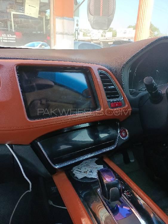 Honda Vezel 2014 for Sale in Mardan Honda Vezel 2014 for Sale in Mardan Image-4