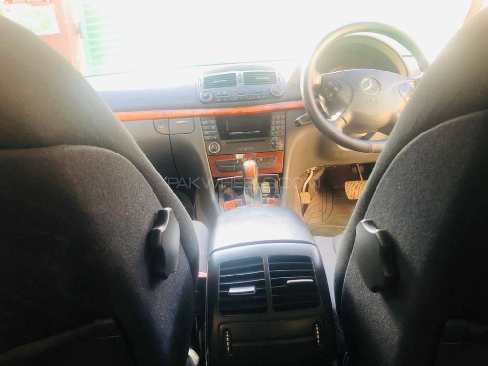 Mercedes Benz E Class 2004 for Sale in Peshawar Mercedes Benz E Class 2004 for Sale in Peshawar Image-3