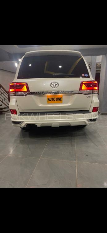 Toyota Land Cruiser 2015 for Sale in Karachi Toyota Land Cruiser 2015 for Sale in Karachi Image-7