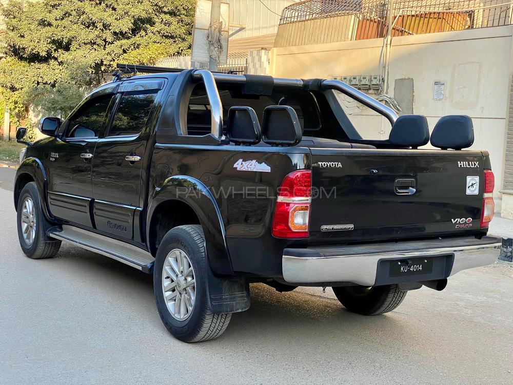 ٹویوٹا ہائیلکس 2016 for Sale in کراچی ٹویوٹا ہائیلکس 2016 for Sale in کراچی Image-10