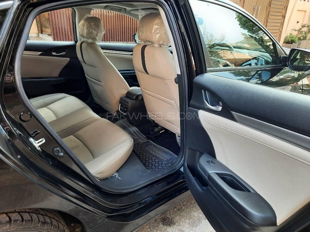 Honda Civic 2018 for Sale in Lahore Honda Civic 2018 for Sale in Lahore Image-11