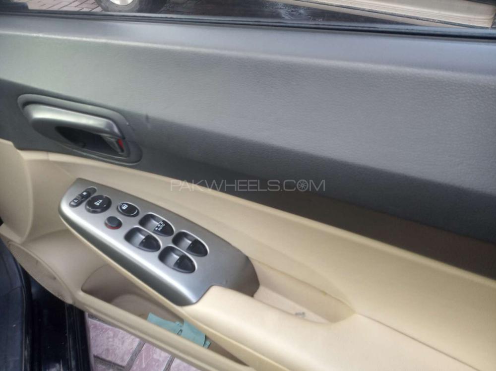 ہونڈا سوک 2011 for Sale in گجرانوالہ ہونڈا سوک 2011 for Sale in گجرانوالہ Image-4