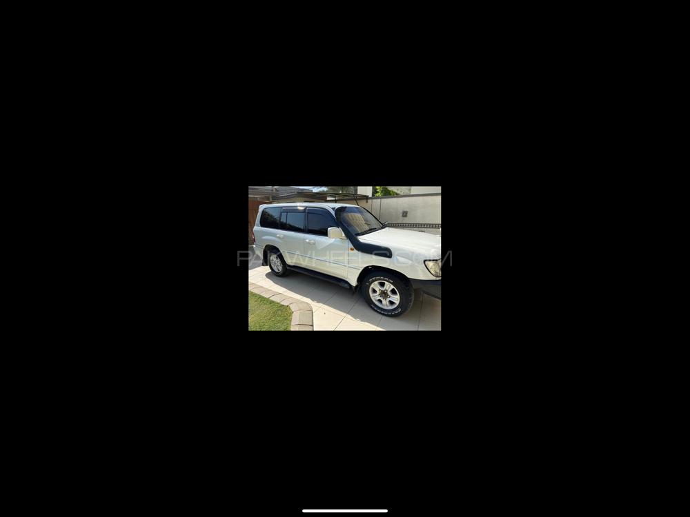 Toyota Land Cruiser 2004 for Sale in Peshawar Toyota Land Cruiser 2004 for Sale in Peshawar Image-2