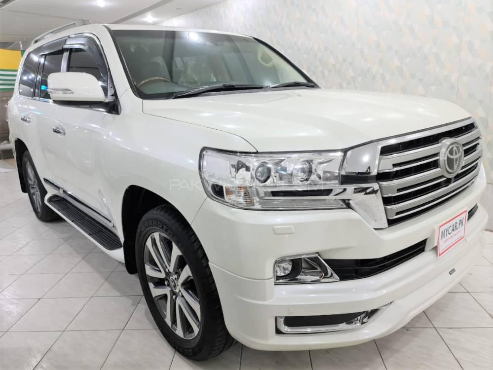 Toyota Land Cruiser 2017 for Sale in Lahore Image-1