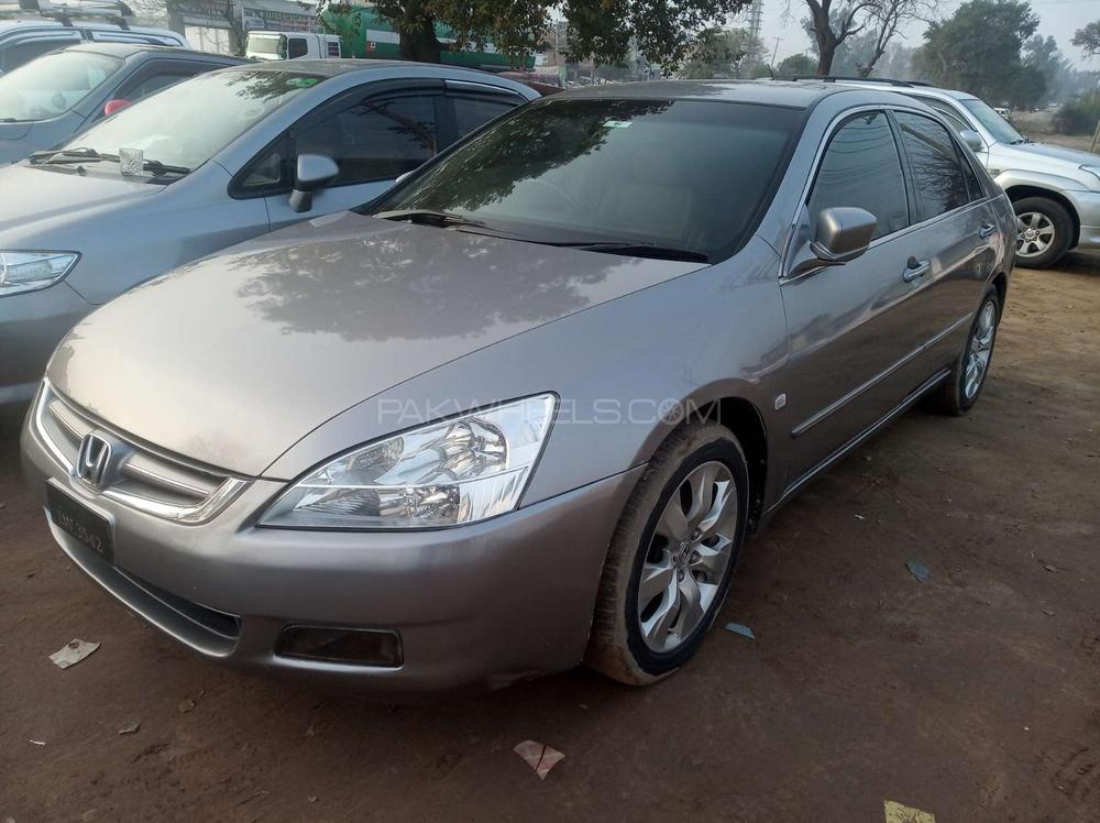 Honda Accord 2005 for Sale in Gujranwala Honda Accord 2005 for Sale in Gujranwala Image-3