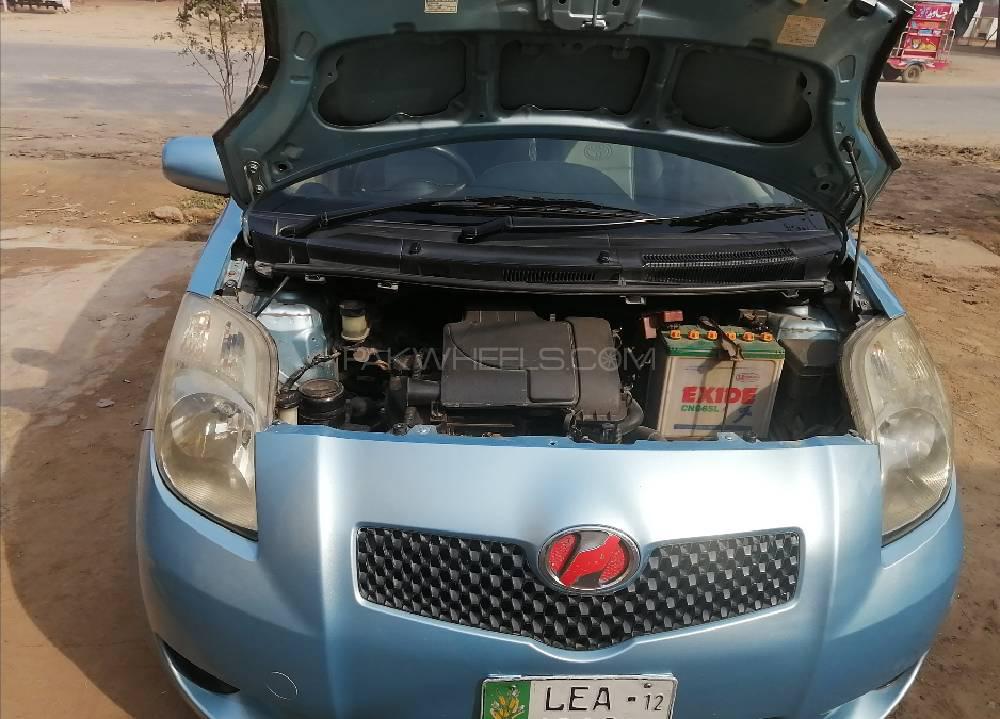 Toyota Vitz 2007 for Sale in Mian Channu Image-1