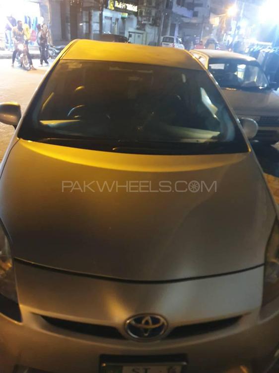Toyota Prius 2011 for Sale in Sialkot Toyota Prius 2011 for Sale in Sialkot Image-2