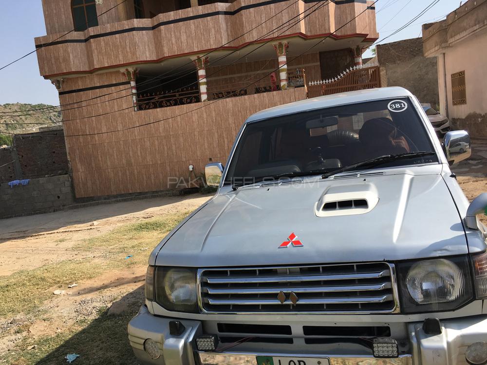 Mitsubishi pajero 92 года