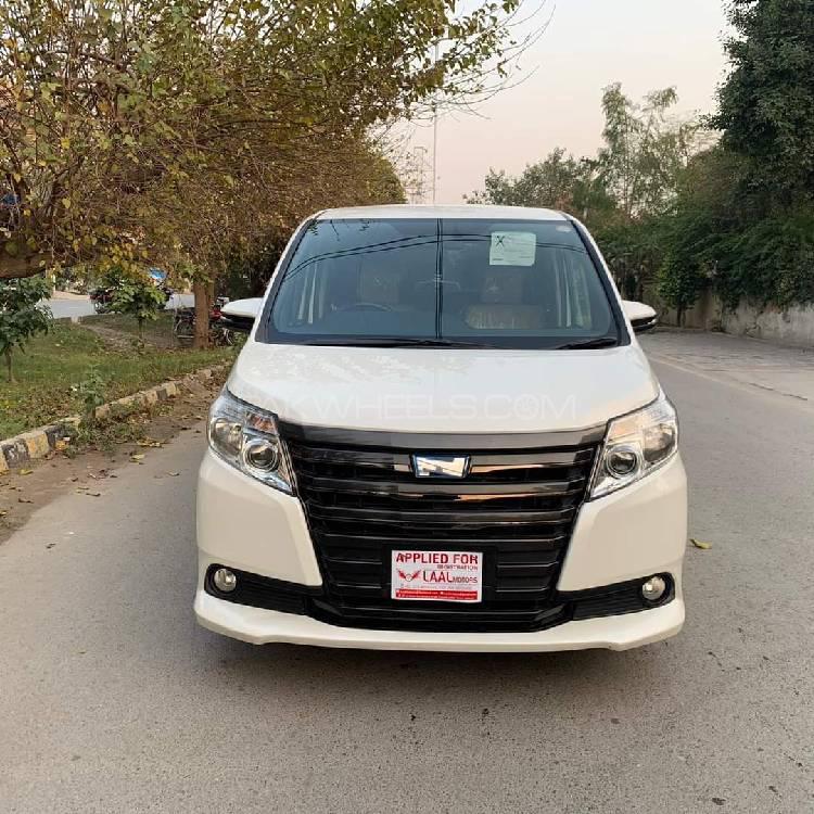Toyota Noah 2015 for Sale in Lahore Image-1