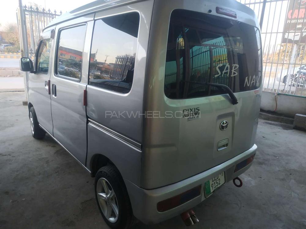 Toyota Pixis Van 2011 for Sale in Peshawar Toyota Pixis Van 2011 for Sale in Peshawar Image-3
