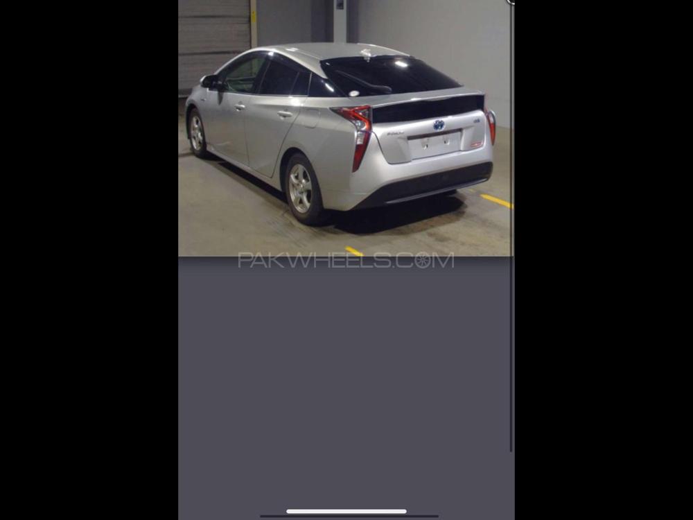 Toyota Prius 2017 for Sale in Islamabad Toyota Prius 2017 for Sale in Islamabad Image-5