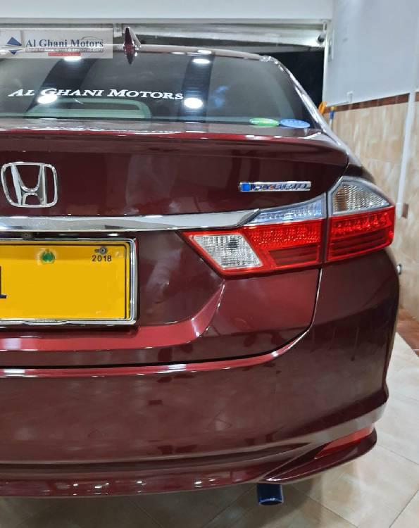 ہونڈا گریس ہائبرڈ 2014 for Sale in کراچی ہونڈا گریس ہائبرڈ 2014 for Sale in کراچی Image-9