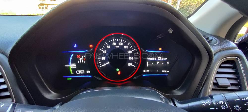 Honda Vezel 2013 for Sale in Islamabad Honda Vezel 2013 for Sale in Islamabad Image-5