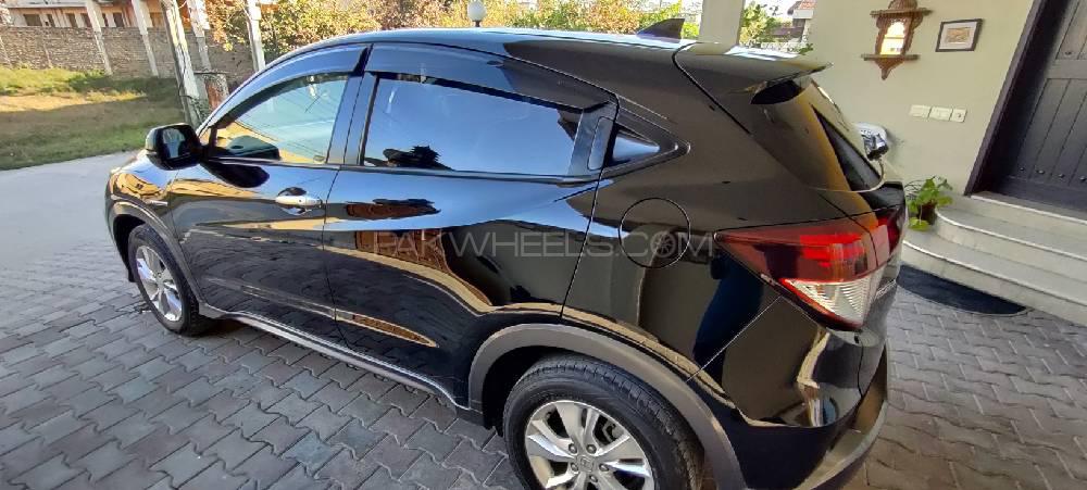 Honda Vezel 2013 for Sale in Islamabad Honda Vezel 2013 for Sale in Islamabad Image-12