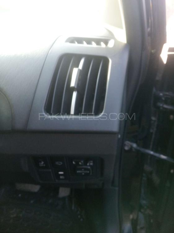 Toyota Prius 2012 for Sale in Gujranwala Toyota Prius 2012 for Sale in Gujranwala Image-10