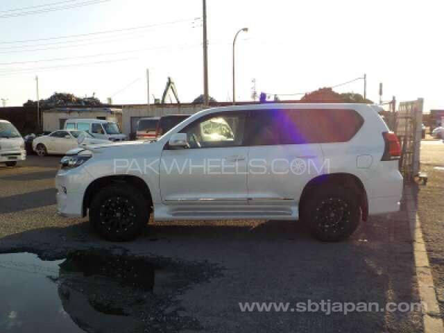 Toyota Prado 2017 for Sale in Lahore Toyota Prado 2017 for Sale in Lahore Image-8