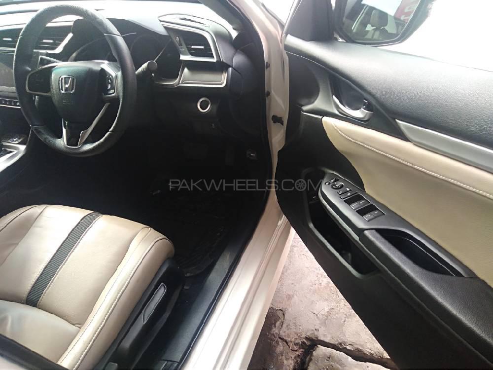 Honda Civic 2018 for Sale in Lahore Honda Civic 2018 for Sale in Lahore Image-18