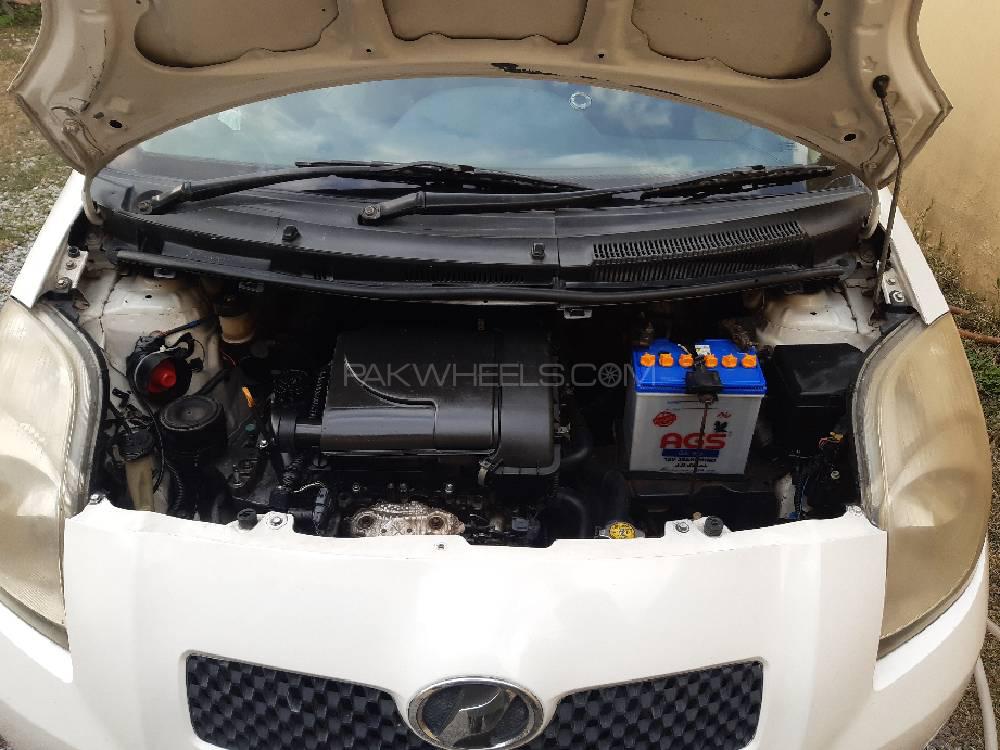 Toyota Vitz 2006 for Sale in Rawalpindi Toyota Vitz 2006 for Sale in Rawalpindi Image-4