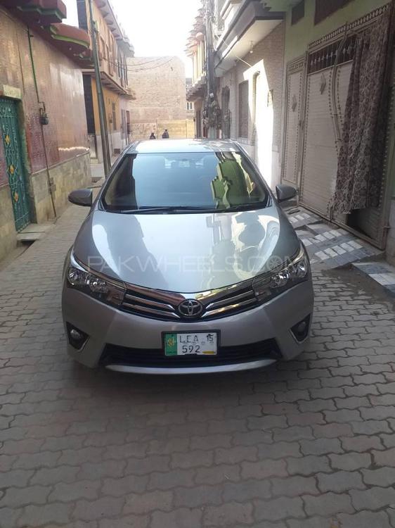 Toyota Corolla 2015 for Sale in Peshawar Image-1