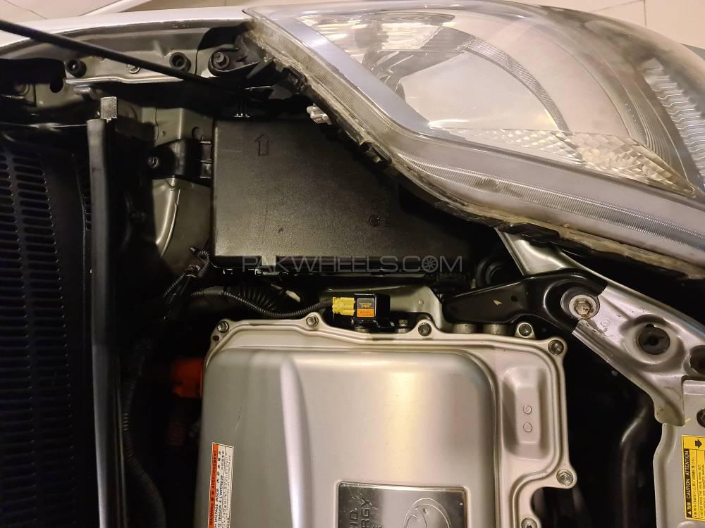 Toyota Prius 2010 for Sale in Rawalpindi Toyota Prius 2010 for Sale in Rawalpindi Image-16