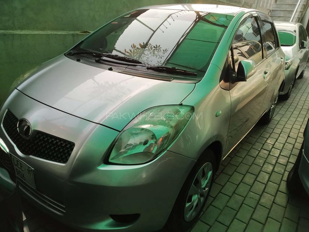 Toyota Vitz 2006 for Sale in Lahore Image-1