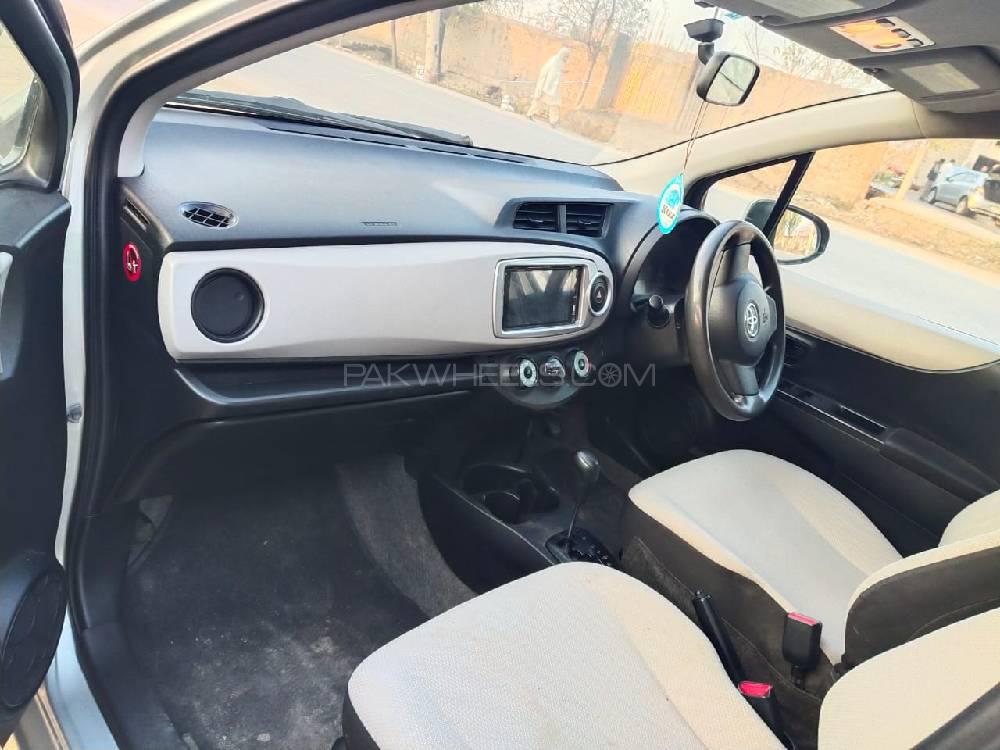 Toyota Vitz 2011 for Sale in Nowshera Toyota Vitz 2011 for Sale in Nowshera Image-8