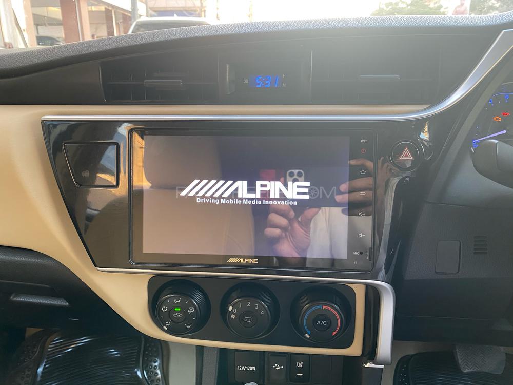 Toyota Corolla 2018 for Sale in Karachi Toyota Corolla 2018 for Sale in Karachi Image-13