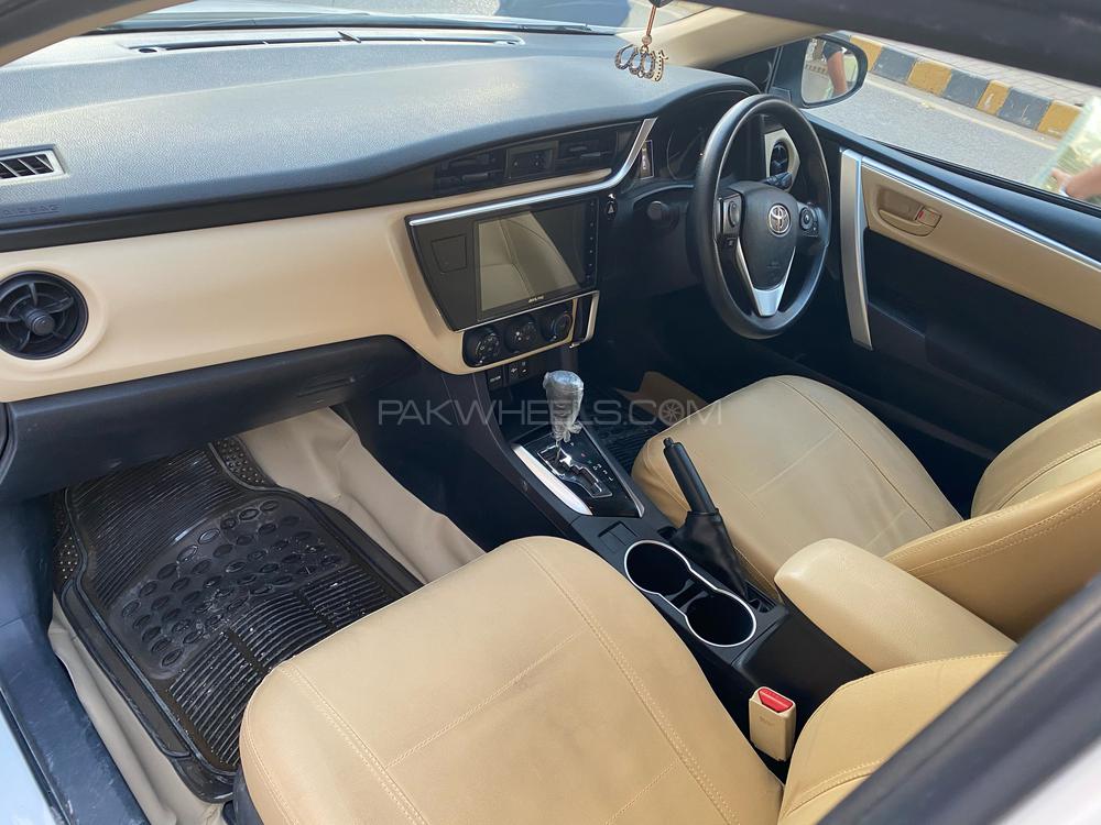 Toyota Corolla 2018 for Sale in Karachi Toyota Corolla 2018 for Sale in Karachi Image-9