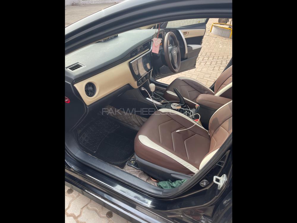 Toyota Corolla 2018 for Sale in Gujranwala Toyota Corolla 2018 for Sale in Gujranwala Image-13
