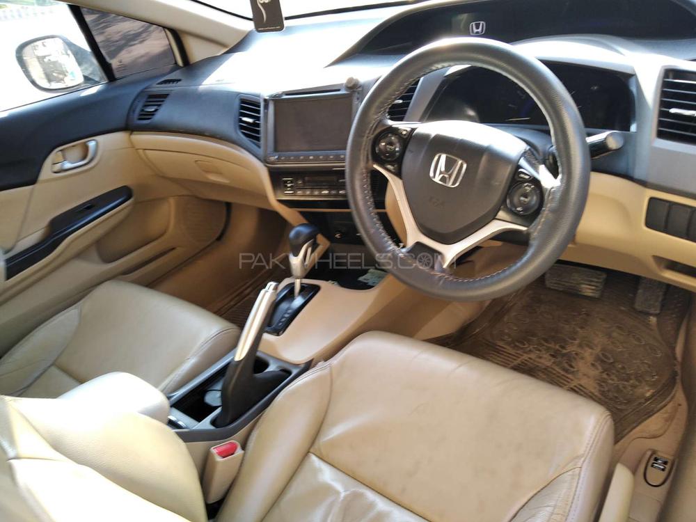 Honda Civic 2014 for Sale in Hyderabad Honda Civic 2014 for Sale in Hyderabad Image-6