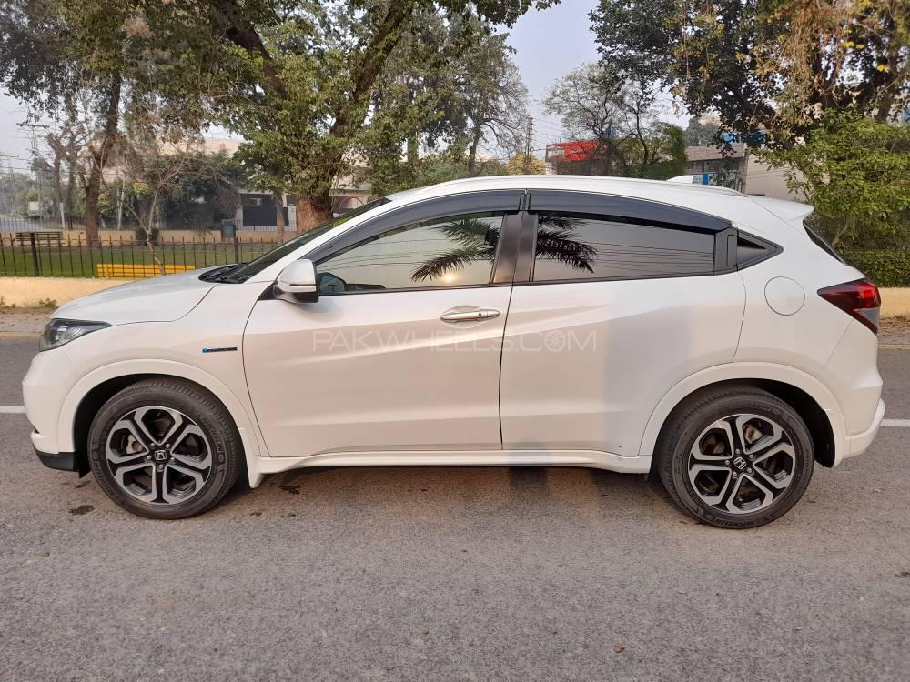 ہونڈا ویزِل 2015 for Sale in لاہور ہونڈا ویزِل 2015 for Sale in لاہور Image-3