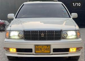 Toyota Crown - 1999