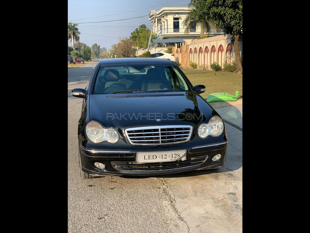 Mercedes Benz C Class 2007 for Sale in Gujranwala Image-1