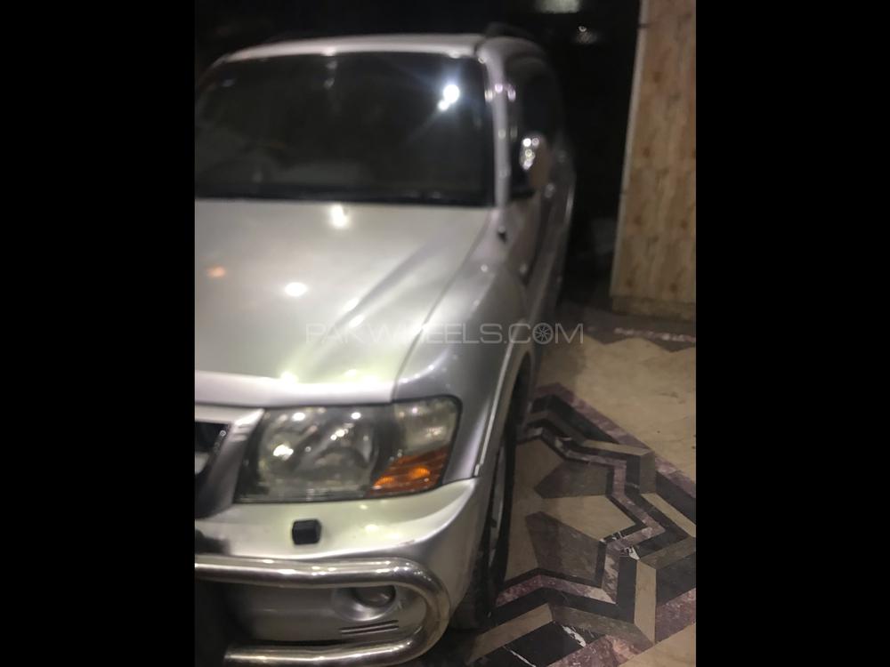 Mitsubishi Pajero 2005 for Sale in Lahore Mitsubishi Pajero 2005 for Sale in Lahore Image-6