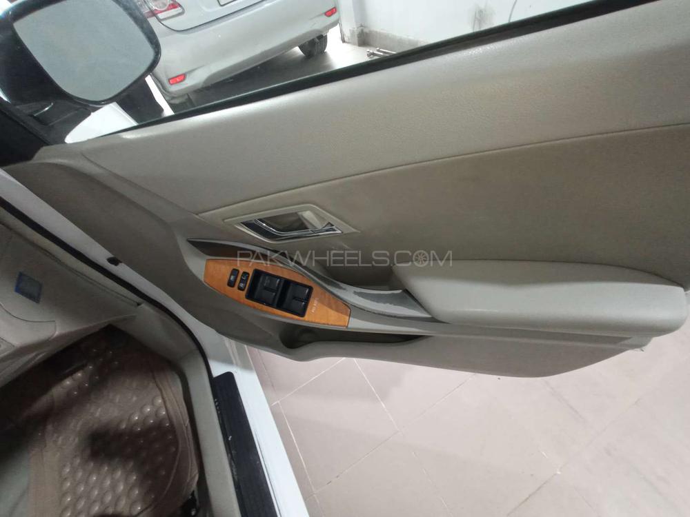 ٹویوٹا پریمیو 2007 for Sale in ملتان ٹویوٹا پریمیو 2007 for Sale in ملتان Image-4