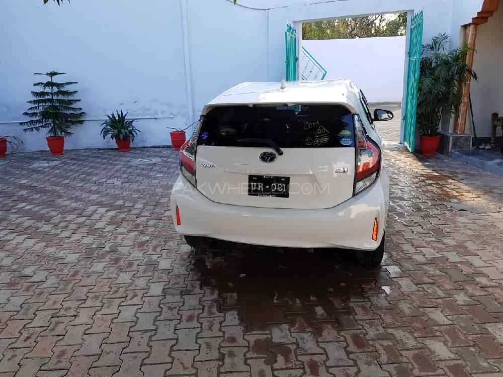 Toyota Prius 2017 for Sale in Malakand Agency Toyota Prius 2017 for Sale in Malakand Agency Image-5