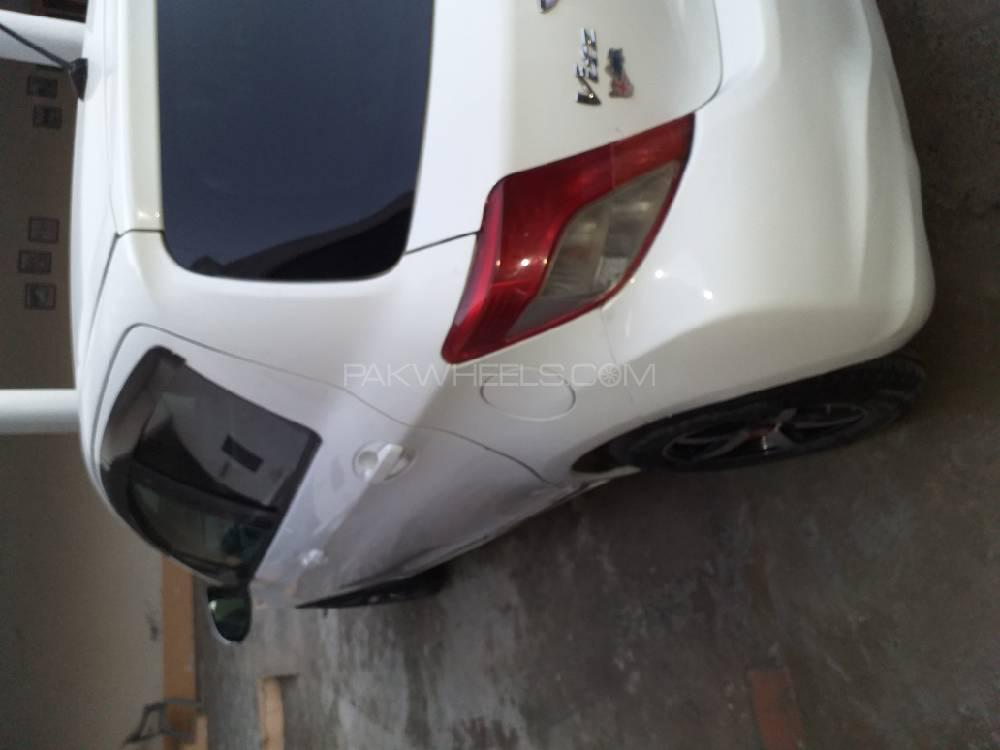 Toyota Vitz 2011 for Sale in Mardan Toyota Vitz 2011 for Sale in Mardan Image-4