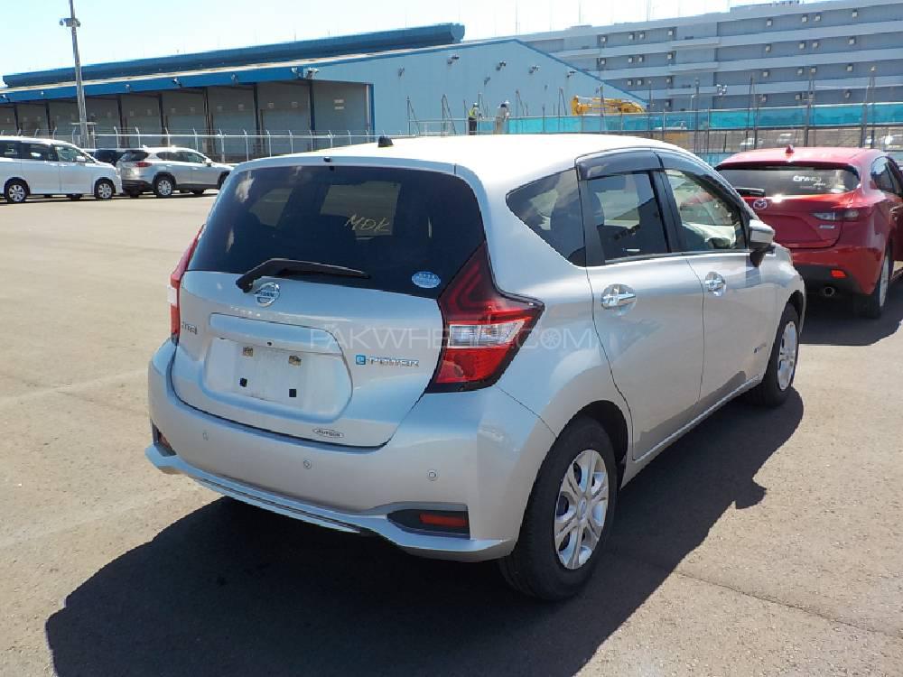 Nissan Note 2017 for Sale in Karachi Nissan Note 2017 for Sale in Karachi Image-4